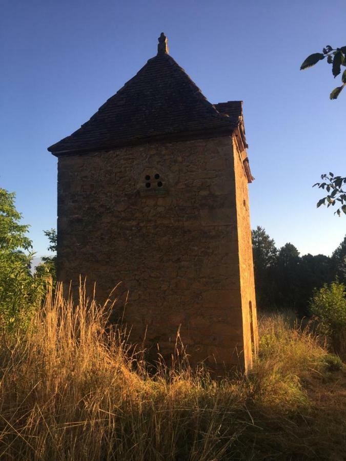 Location De Vacances A Gourdon En Bouriane ภายนอก รูปภาพ